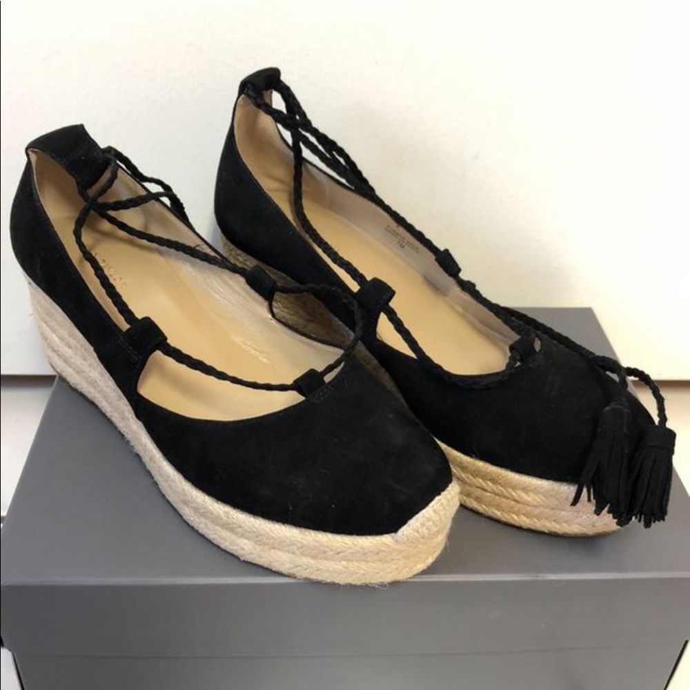 BNWOT Ann Taylor Wedges